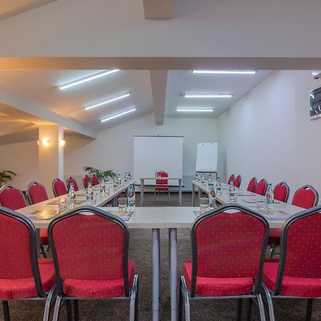Rizzo Boutique Hotel Пояна Брашов Екстериор снимка