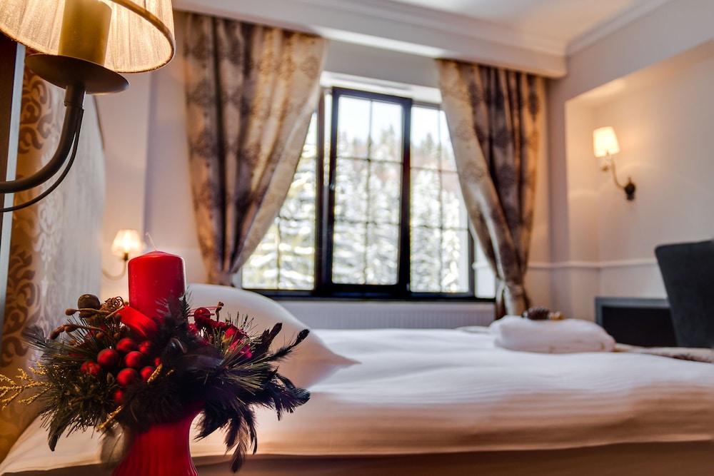 Rizzo Boutique Hotel Пояна Брашов Екстериор снимка