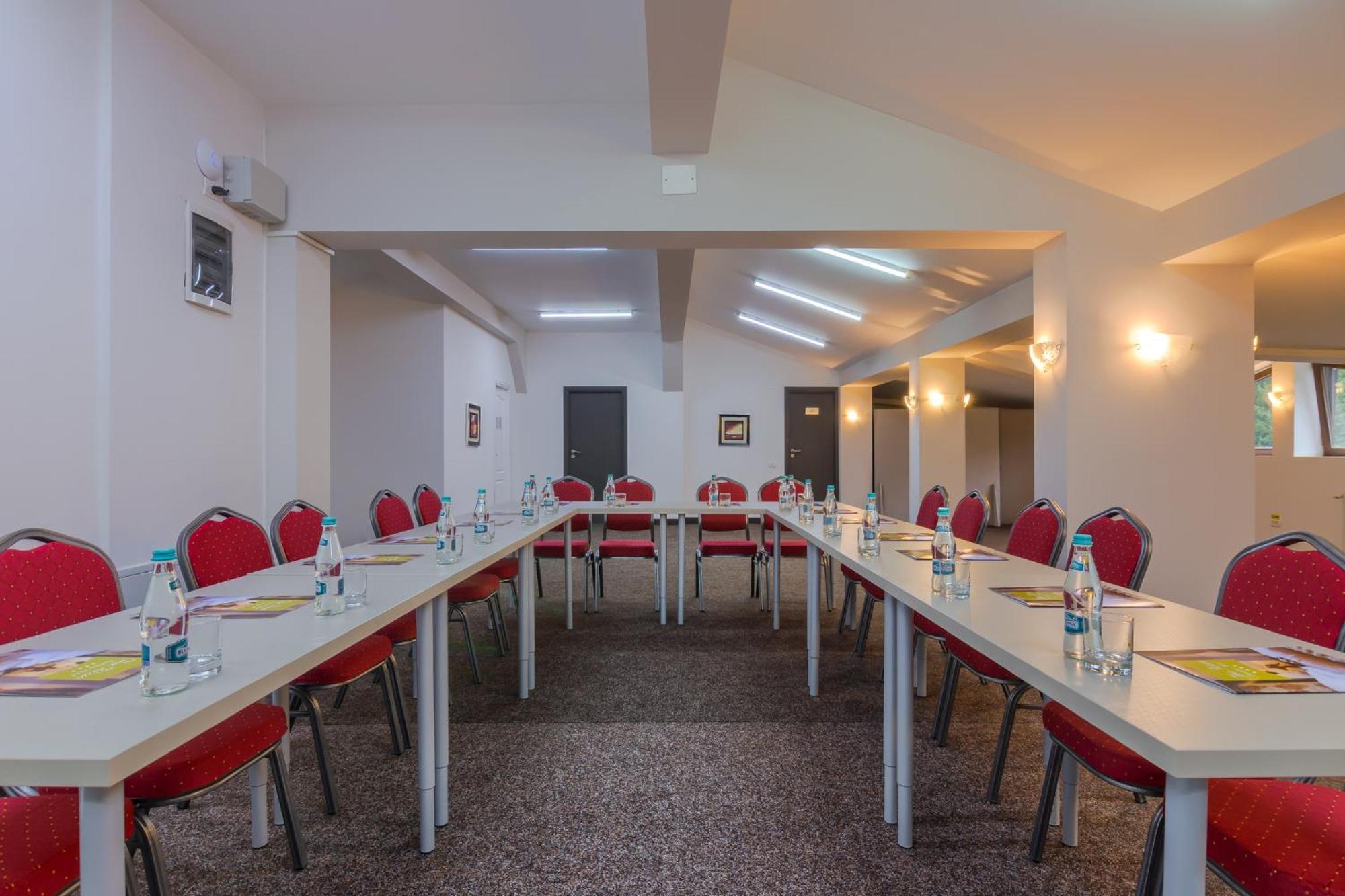 Rizzo Boutique Hotel Пояна Брашов Екстериор снимка