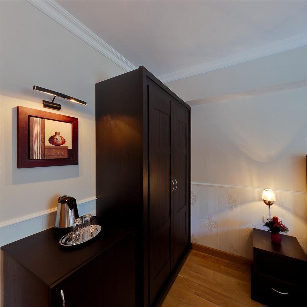 Rizzo Boutique Hotel Пояна Брашов Екстериор снимка