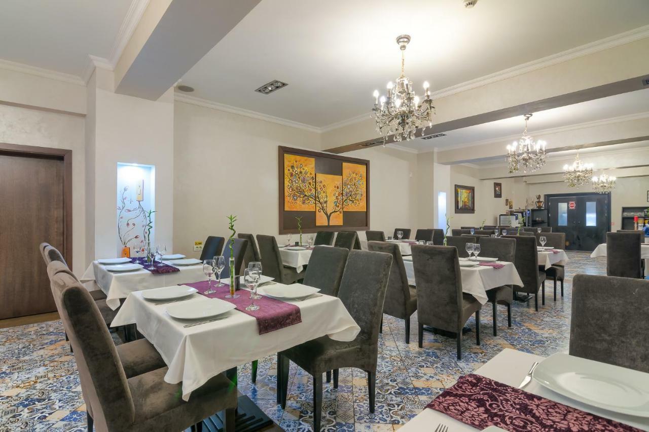 Rizzo Boutique Hotel Пояна Брашов Екстериор снимка