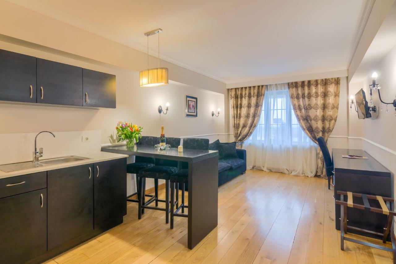 Rizzo Boutique Hotel Пояна Брашов Екстериор снимка