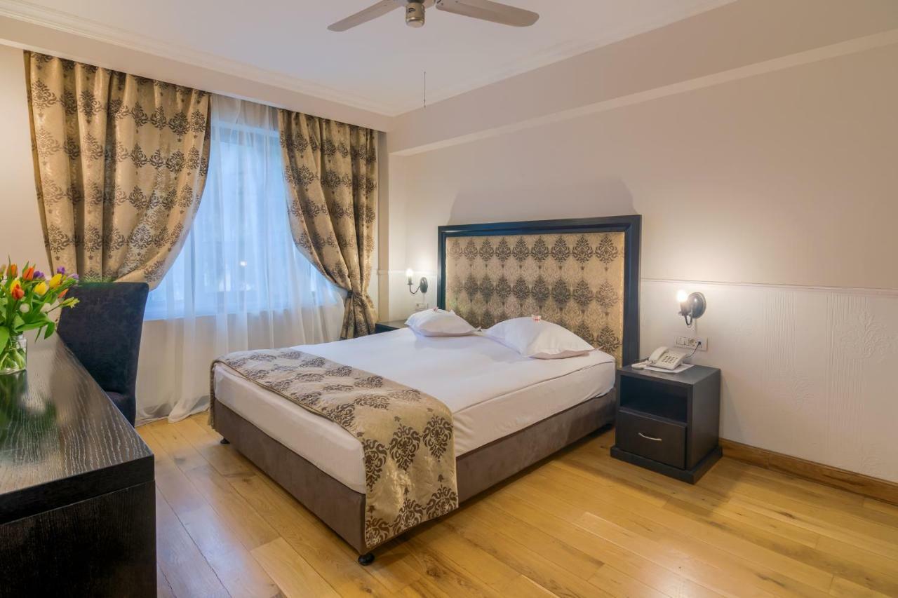 Rizzo Boutique Hotel Пояна Брашов Екстериор снимка